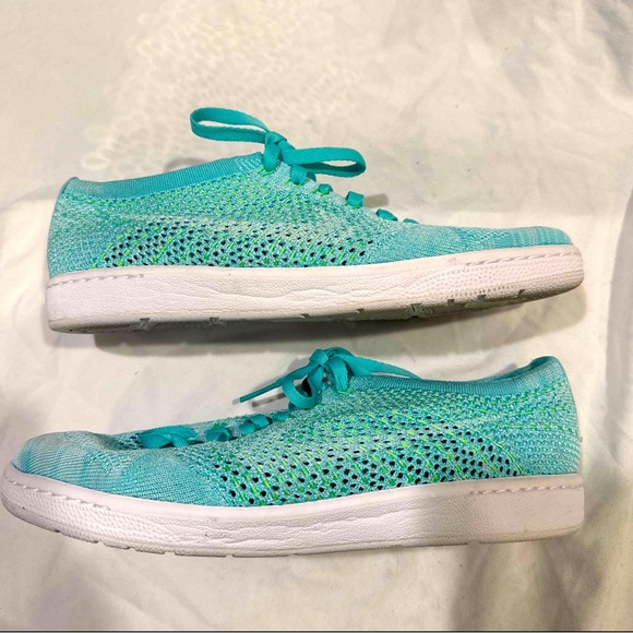 Ultra Flyknit ‘Hyper Turquoise’ - Picture 1 of 4